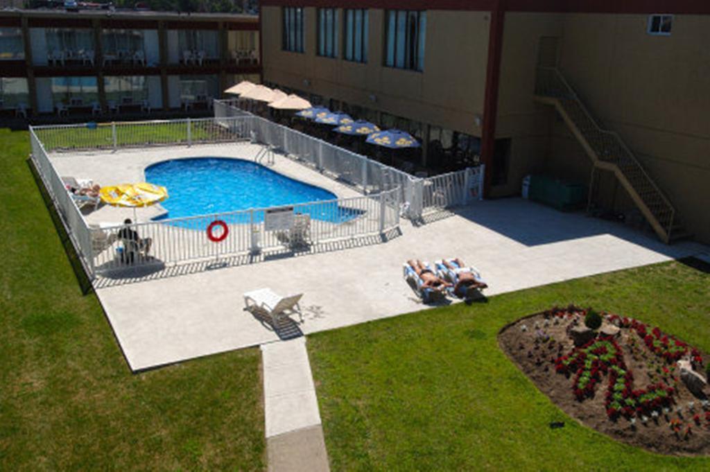 Auberge Royal Versailles Montreal Bagian luar foto