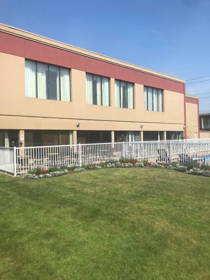 Auberge Royal Versailles Montreal Bagian luar foto